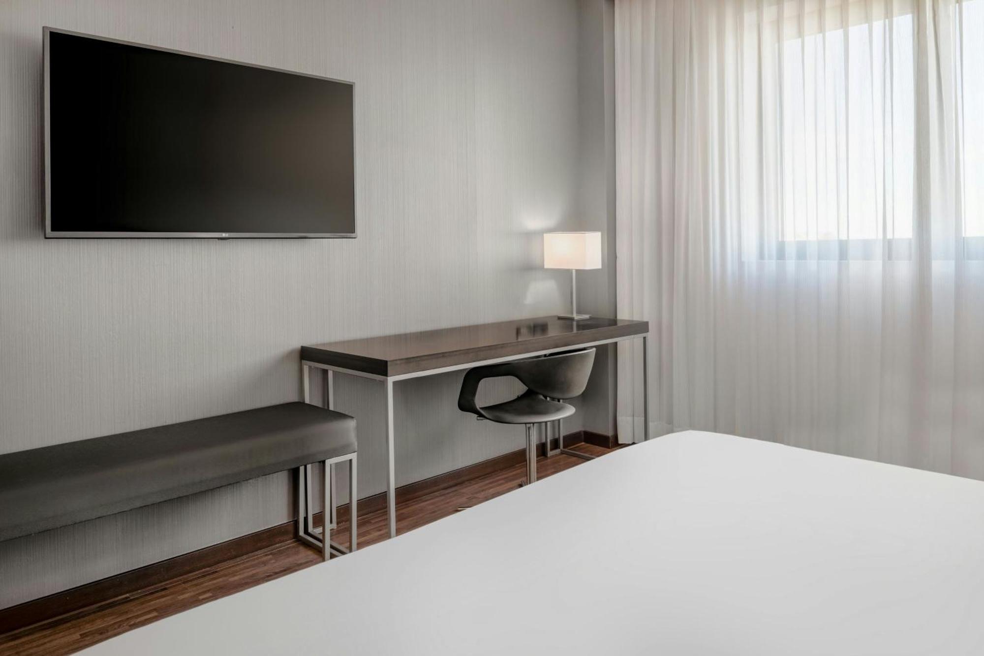 Ac Hotel By Marriott Pisa Exteriör bild
