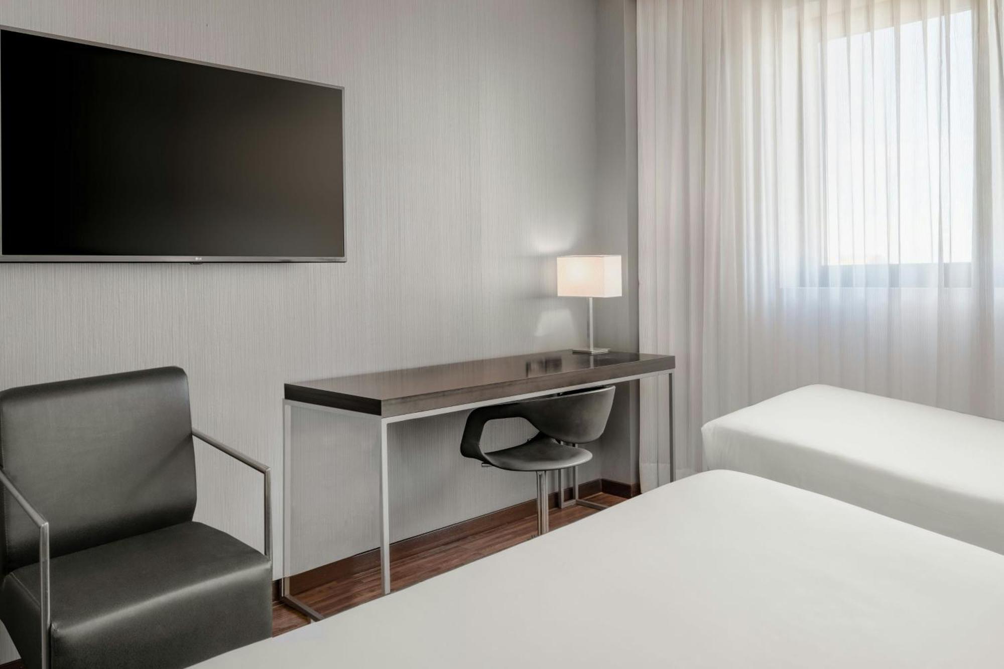 Ac Hotel By Marriott Pisa Exteriör bild