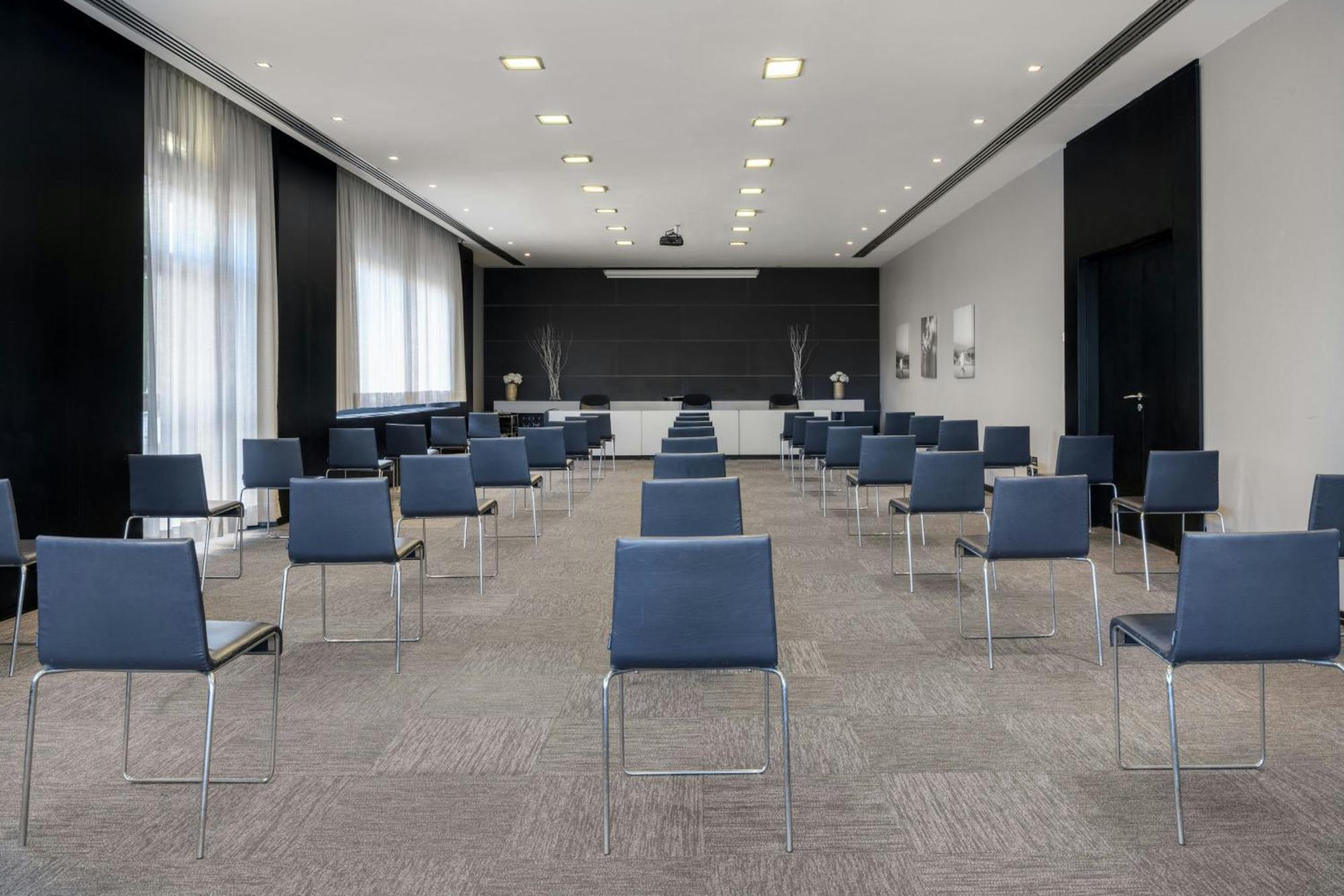 Ac Hotel By Marriott Pisa Exteriör bild